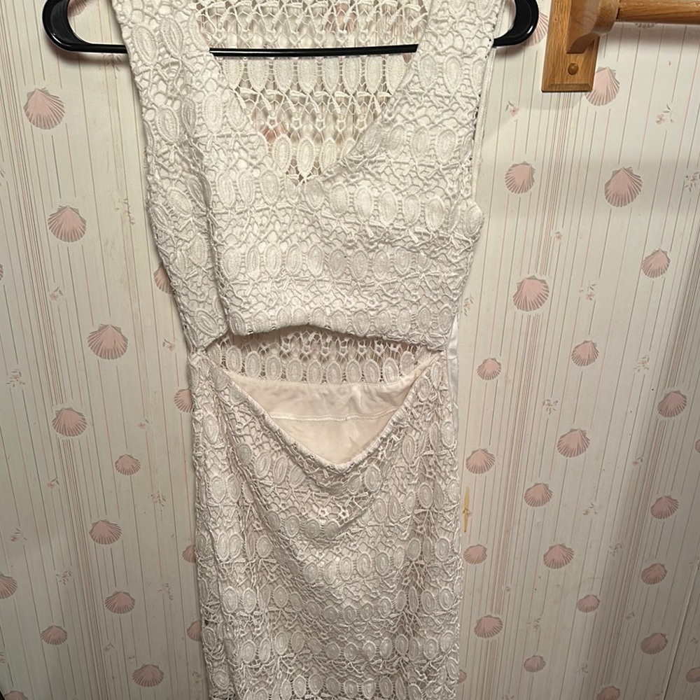 Sara Boo White Sheath Cocktail Dress